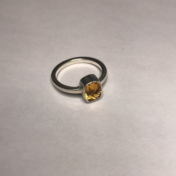 Citrine Stone Sterling Silver Dainty Classic Ring Jewelry Size 7 - Picture 1 of 7